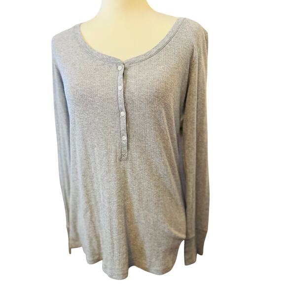 Victoria's Secret Gray Long Sleeve Ribbed Henley Top, Size Large - Picture 1 of 6